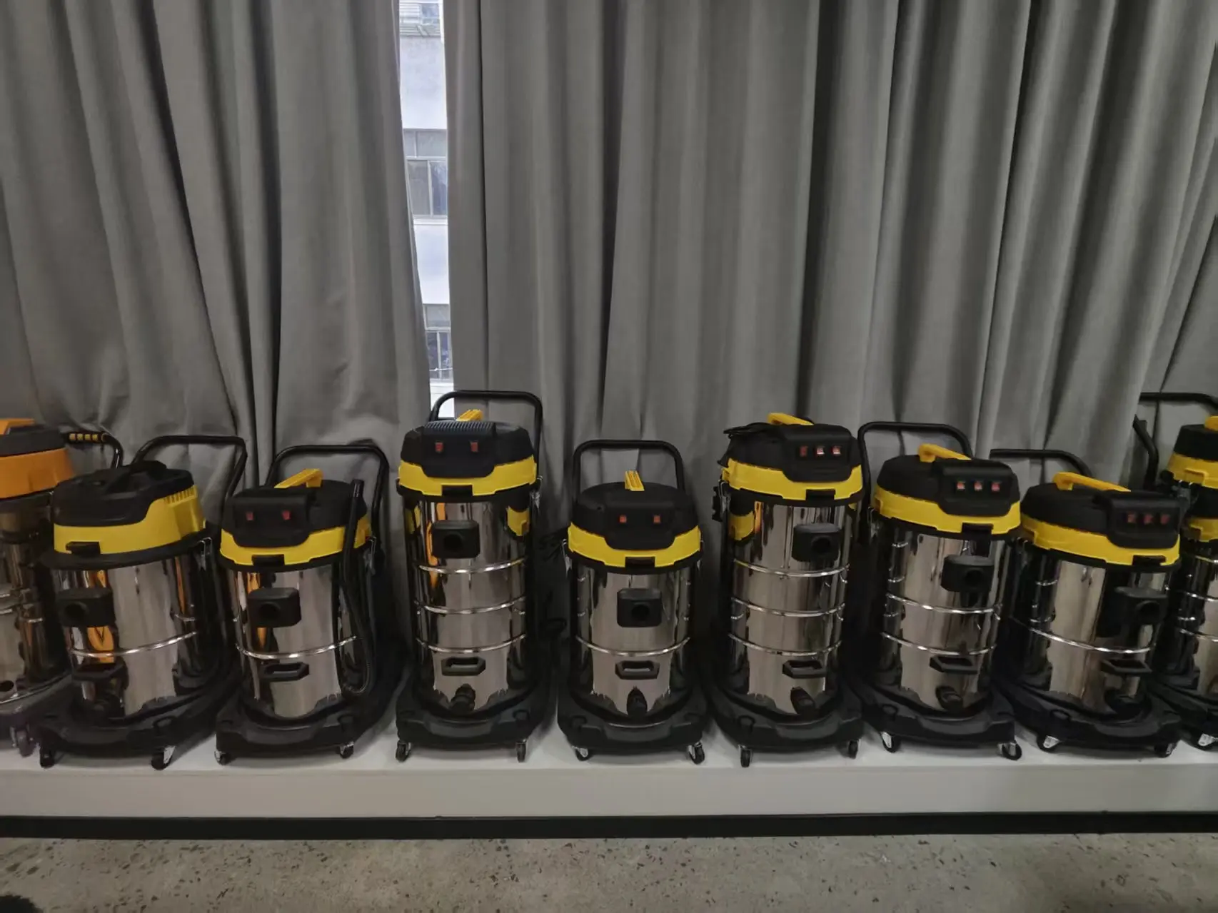 JIESEN commercial vacuum samples in the supplied factory photos